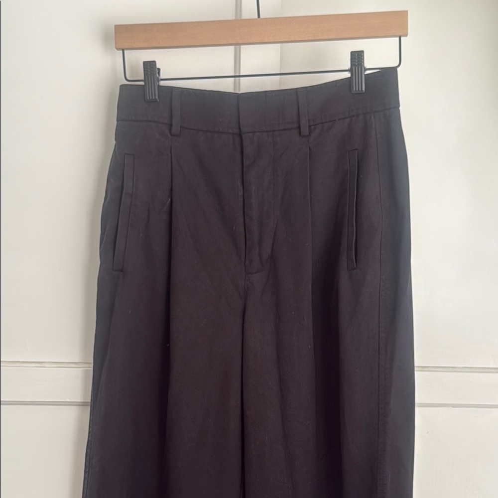 Black High-Waisted Trousers Everland Draper Pleated Pant Buttersmooth